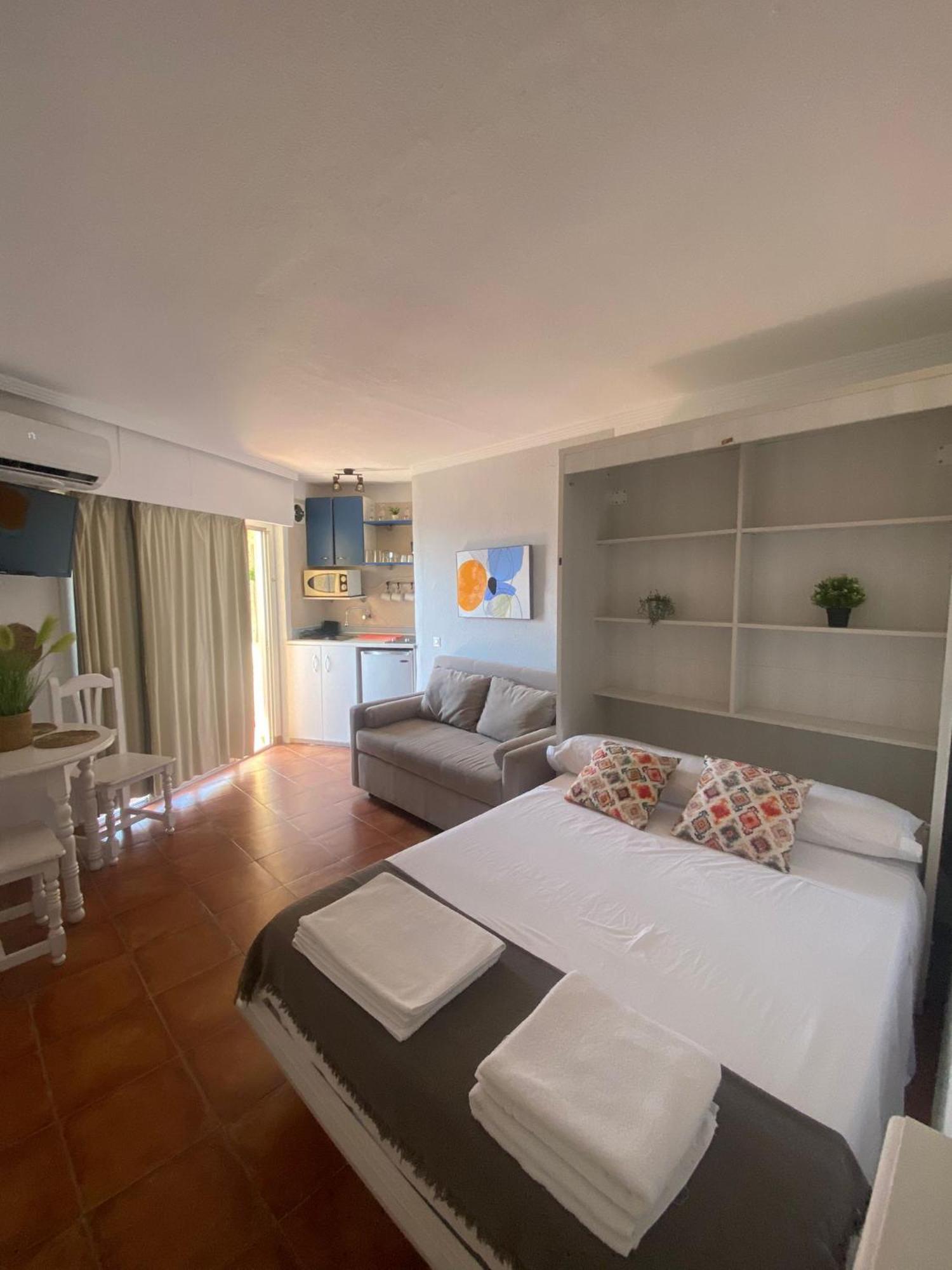 Apartamentos Benalmadena Toni Екстер'єр фото